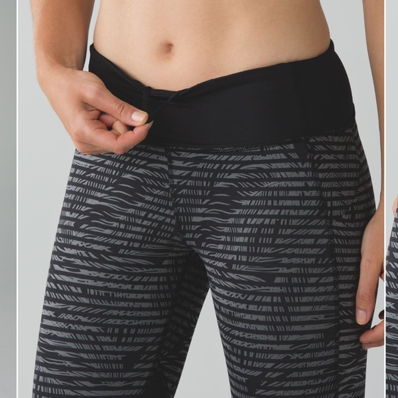 Lululemon Pace Rival Crop *Full-On Luxtreme Stripe Play Slate Black / Black - Picture 2 of 13